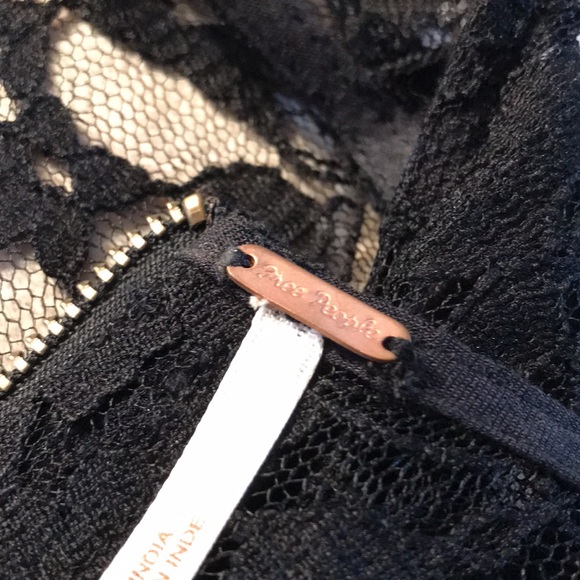 Free People black lace dress with multi colored floral chest Sz 10 bi-level hem - Picture 9 of 11